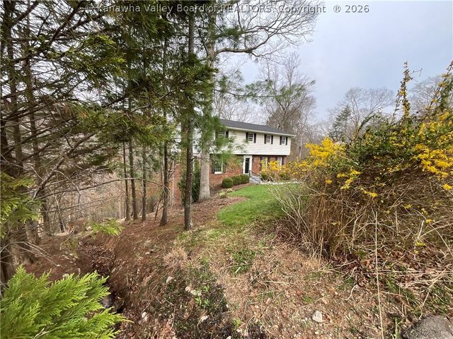 924 Harmony Lane, South Charleston, WV 25303