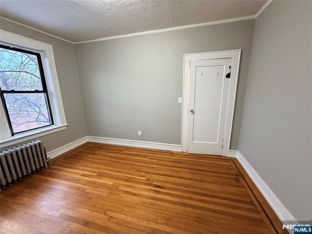 17 Elwood Place 404, Newark, NJ 07104