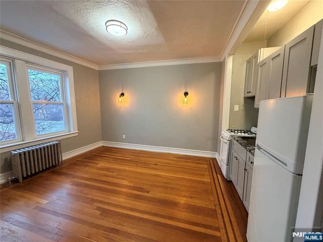 17 Elwood Place 404, Newark, NJ 07104