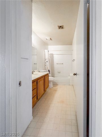 3375 East Tompkins Avenue 158, Las Vegas, NV 89121