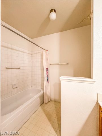 3375 East Tompkins Avenue 158, Las Vegas, NV 89121