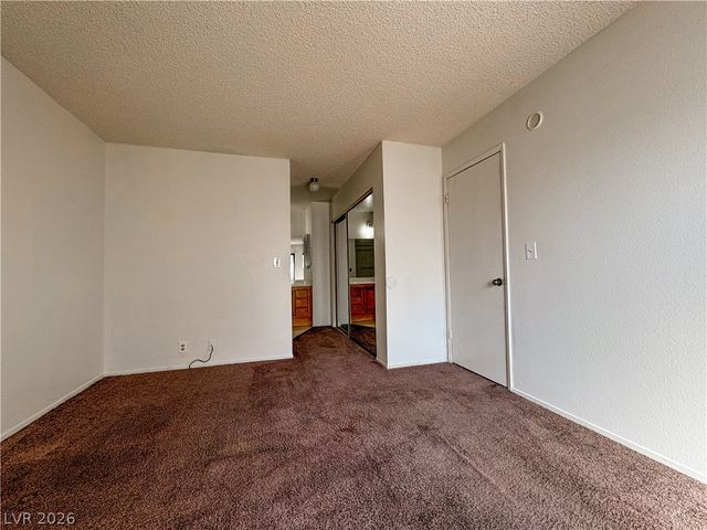 3375 East Tompkins Avenue 158, Las Vegas, NV 89121