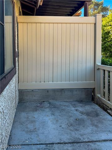 3375 East Tompkins Avenue 158, Las Vegas, NV 89121