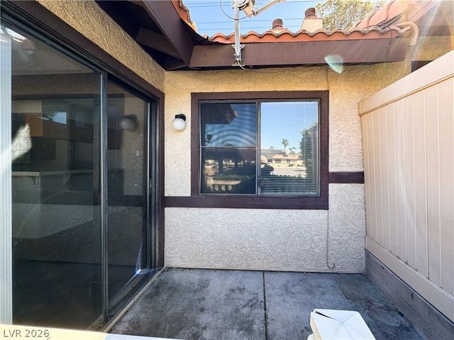 3375 East Tompkins Avenue 158, Las Vegas, NV 89121