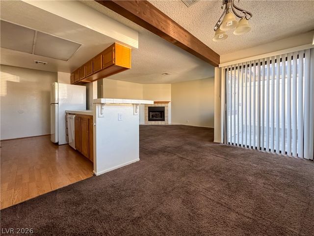 3375 East Tompkins Avenue 158, Las Vegas, NV 89121