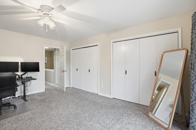 876 Jordan Circle, Schererville, IN 46375