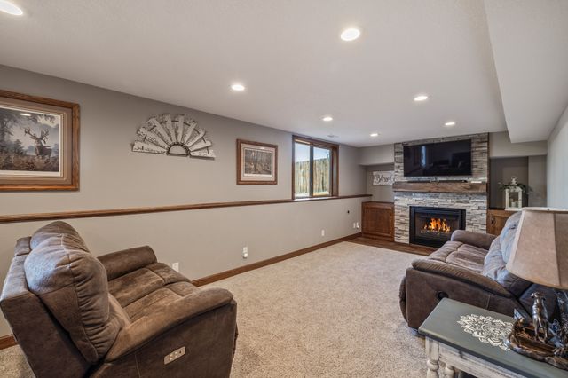 4404 146th Street, Urbandale, IA 50323