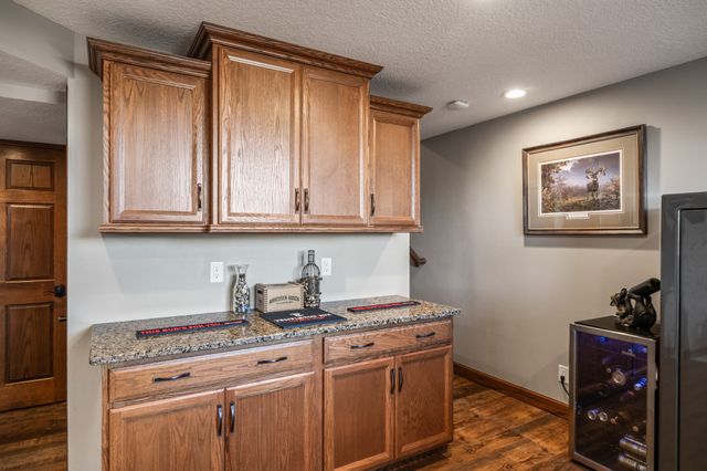 4404 146th Street, Urbandale, IA 50323