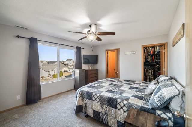 4404 146th Street, Urbandale, IA 50323