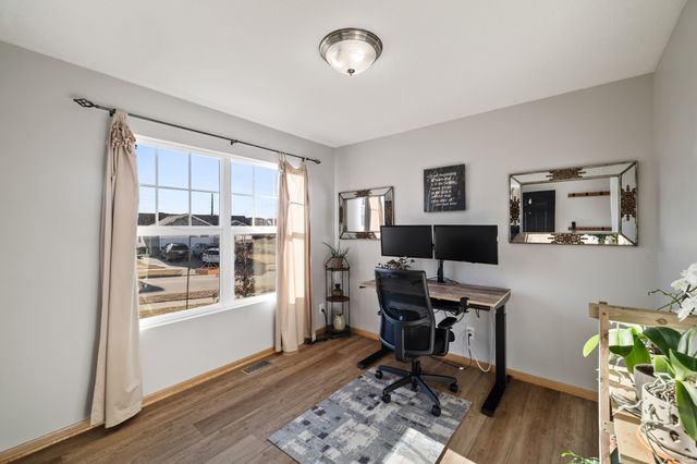 4404 146th Street, Urbandale, IA 50323