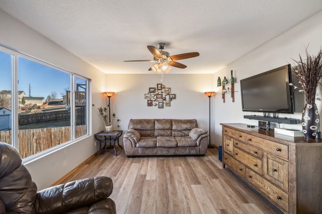 4404 146th Street, Urbandale, IA 50323