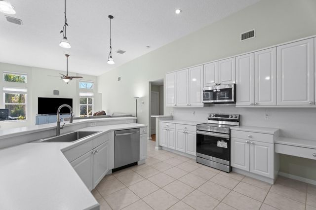 5180 SW Hammock Creek Drive, Palm City, FL 34990