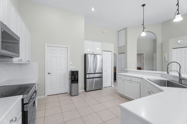 5180 SW Hammock Creek Drive, Palm City, FL 34990