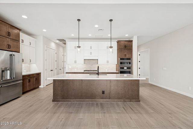 6812 N 190TH Avenue, Waddell, AZ 85355