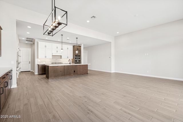 6812 N 190TH Avenue, Waddell, AZ 85355