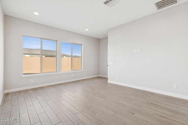 6812 N 190TH Avenue, Waddell, AZ 85355