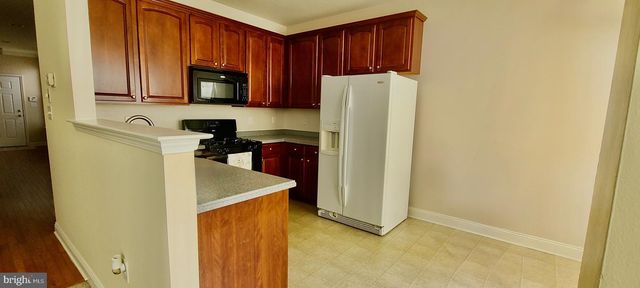 196 CHANCELLOR DR, Woodbury, NJ 08096