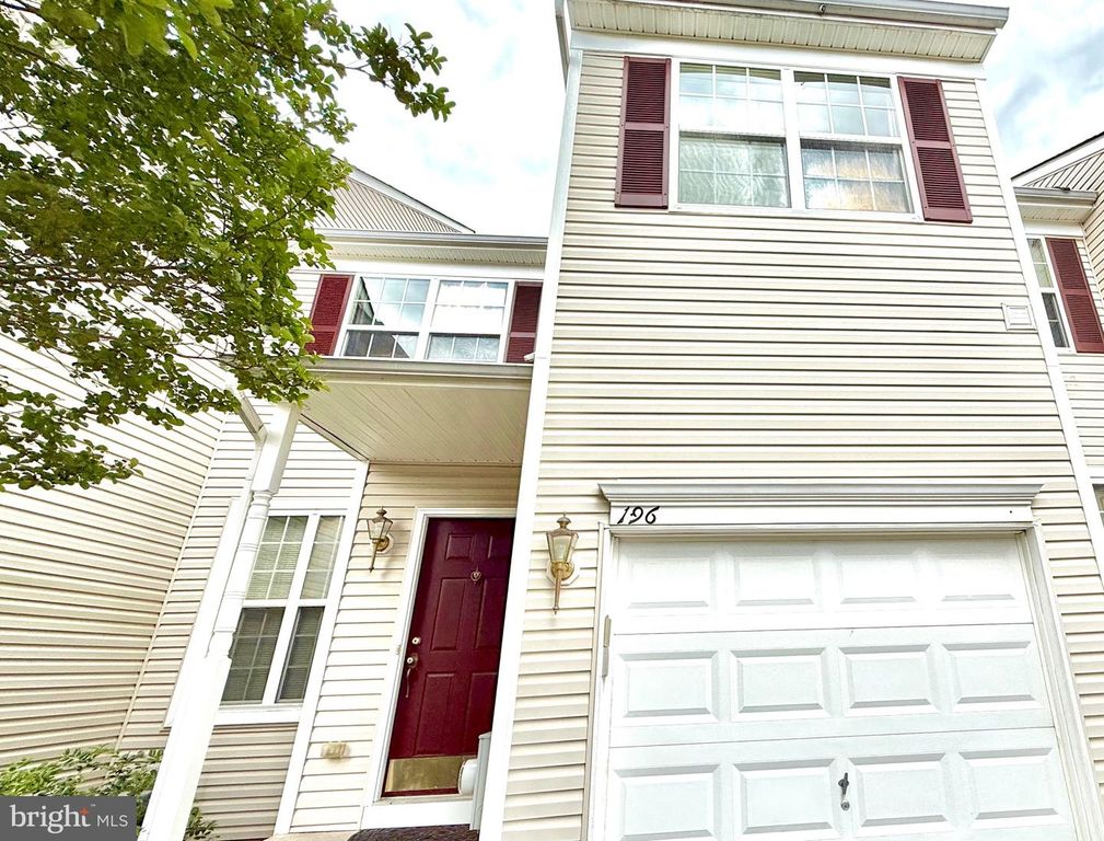 196 CHANCELLOR DR, Woodbury, NJ 08096