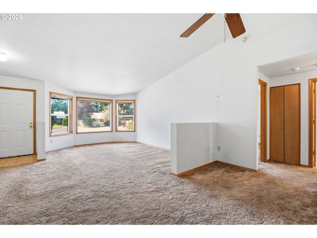 2209 Ne 93RD Ct, Vancouver, WA 98664
