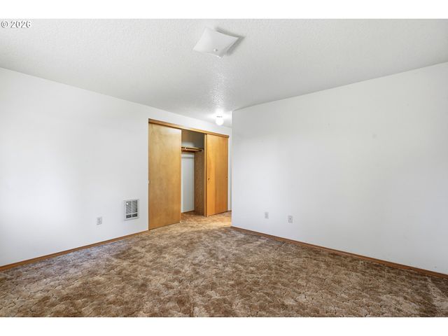 2209 Ne 93RD Ct, Vancouver, WA 98664