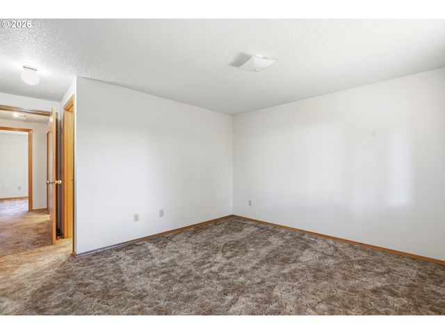 2209 Ne 93RD Ct, Vancouver, WA 98664