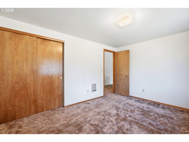 2209 Ne 93RD Ct, Vancouver, WA 98664