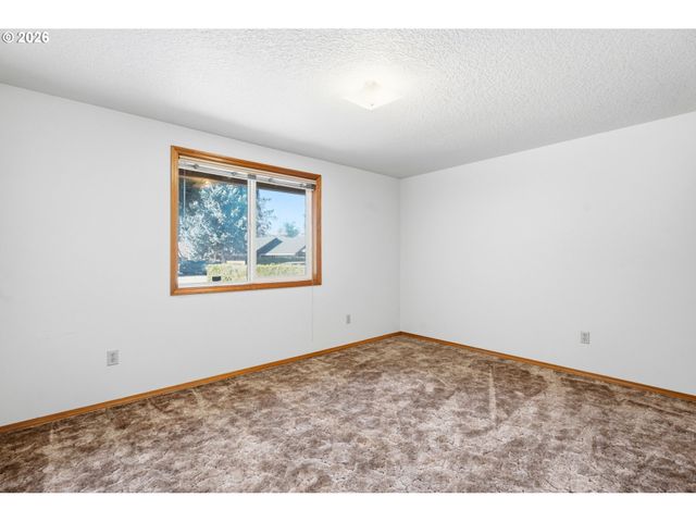 2209 Ne 93RD Ct, Vancouver, WA 98664