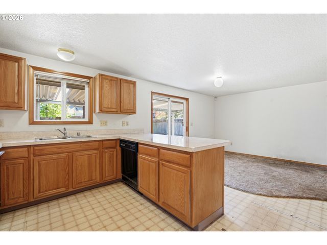 2209 Ne 93RD Ct, Vancouver, WA 98664