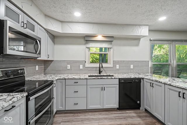 610 Timber Mill Lane, Indianapolis, IN 46260