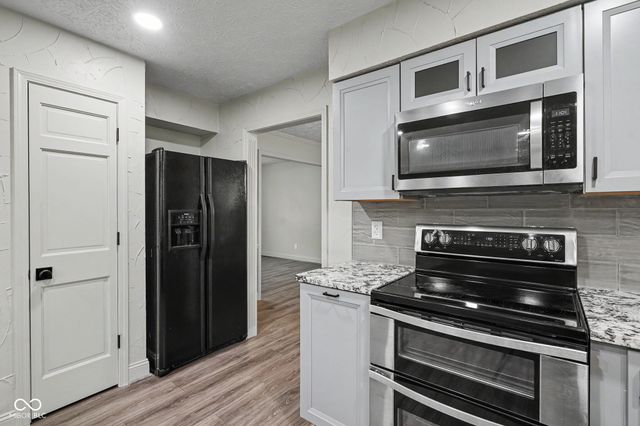 610 Timber Mill Lane, Indianapolis, IN 46260
