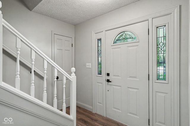 610 Timber Mill Lane, Indianapolis, IN 46260