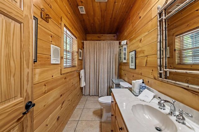 940 Knollwood Road, Mineral Bluff, GA 30559