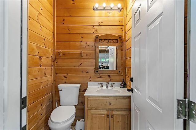 940 Knollwood Road, Mineral Bluff, GA 30559