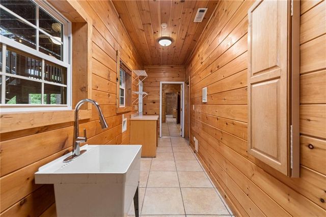 940 Knollwood Road, Mineral Bluff, GA 30559