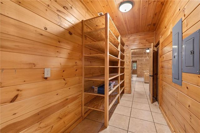 940 Knollwood Road, Mineral Bluff, GA 30559