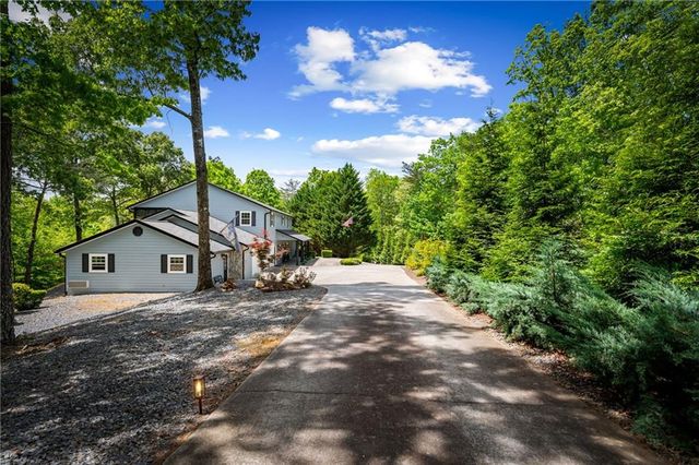 940 Knollwood Road, Mineral Bluff, GA 30559