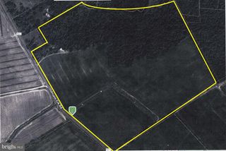 2157 OLDMANS CREEK RD, Swedesboro, NJ 08085