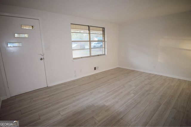 70 W Meadowcliff Circle, Carrollton, GA 30116