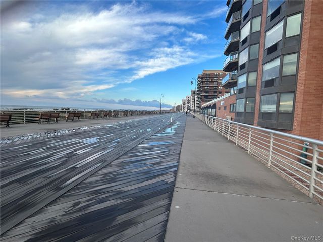 1 E Broadway 2B, Long Beach, NY 11561