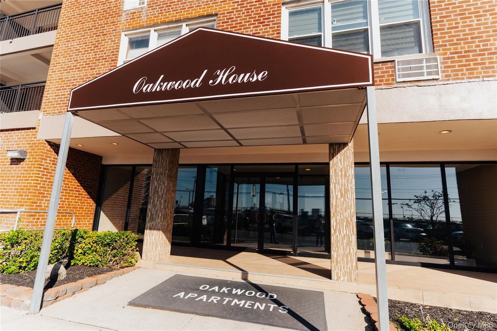 1 E Broadway 2B, Long Beach, NY 11561