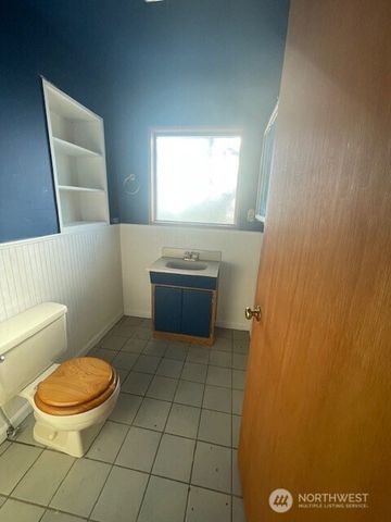 64 Lakeview Way, Brewster, WA 98812