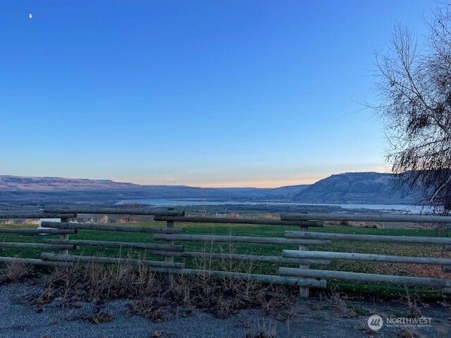 64 Lakeview Way, Brewster, WA 98812