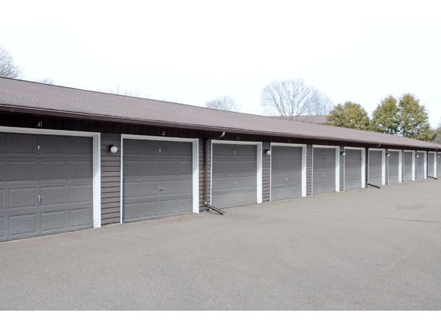 10113 34th Street W 342, Minnetonka, MN 55305