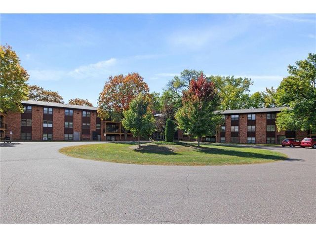 10113 34th Street W 342, Minnetonka, MN 55305