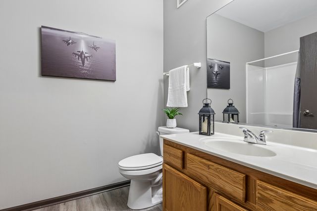 2305 Aurora Drive 8, Pingree Grove, IL 60140