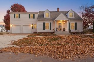 1408 Avenue D, Sterling, IL 61081