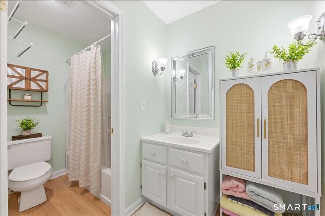 611 Old Pond Lane 611, Norwich, CT 06360