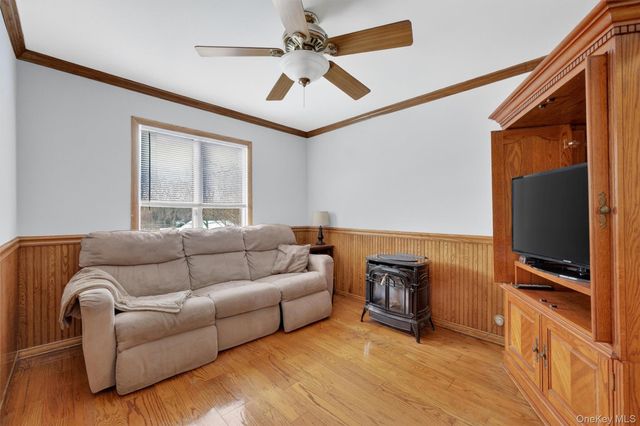 8 Peach Road, Mahopac, NY 10541