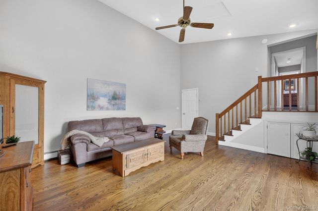 8 Peach Road, Mahopac, NY 10541