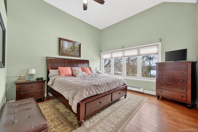 8 Peach Road, Mahopac, NY 10541